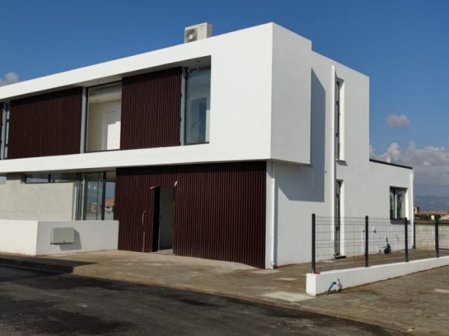 4+1 VILLA FOR SALE IN FAMAGUSTA NEWBOGAZICI