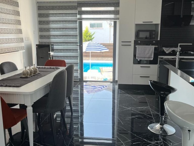 3+1 TRIPLEX VILLA FOR RENT IN İSKELE BAHÇELER