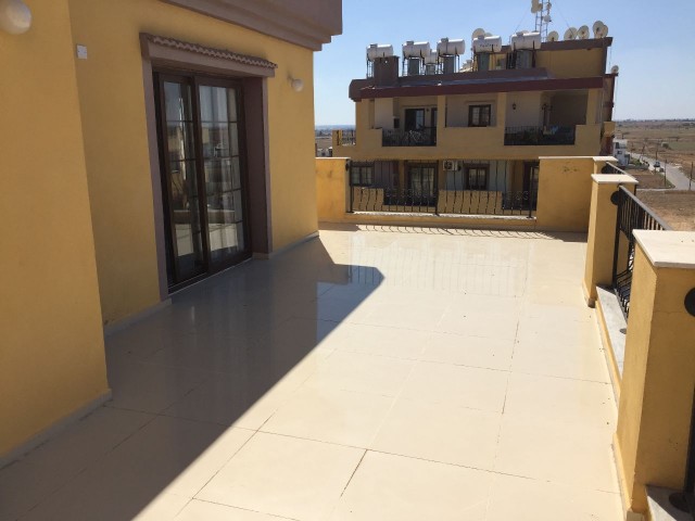 GAZİMAĞUSA YENİBOĞAZİÇİ KÖYÜNDE 3+1 PENTHOUSE 