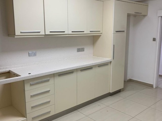 FAMAGUSTA YENIBOĞAZİÇİ 3+1 FLAT FOR SALE