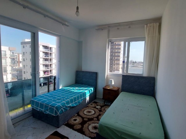 GAZİMAĞUSA ÇANAKKALE  MAHALLESİNDE EŞYALI SATILIK 2+1 DAİRE