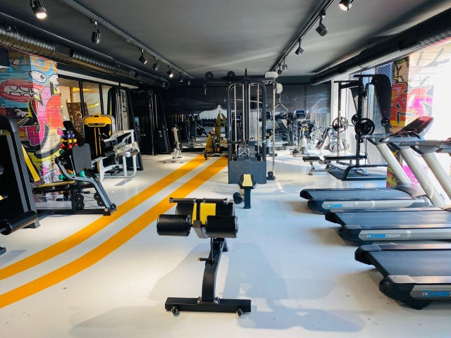 INDOOR GYM IN A COMPLEX WITH POOL IN THE CENTER OF GİRNE 2+1 WITH SEA VIEW