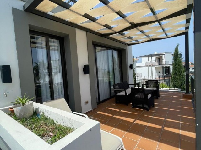 Flat for rent 3+1 penthouse Natura Site private terrace Nature, sea and pool view