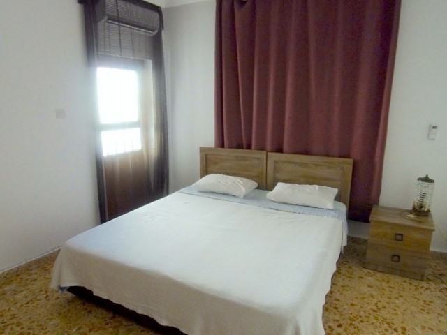 Rent room for 3 peorson in Girne 