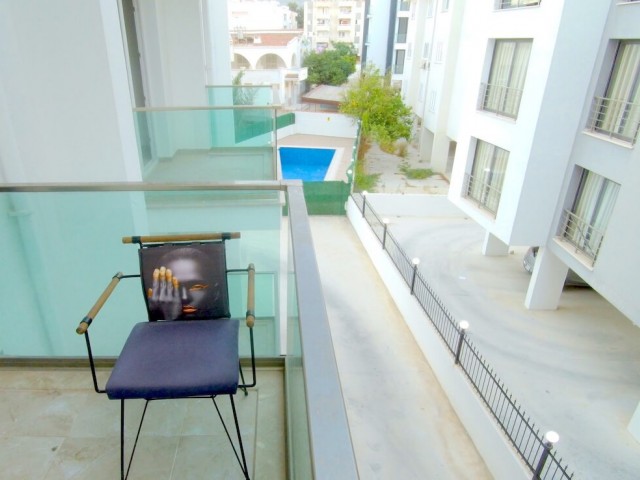 RA-201 Girne merkezde kiralik apartment