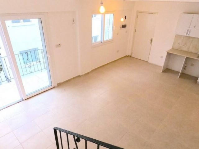 SA-335 Neue Maisonette-Penthouse-Wohnung in Alsancak