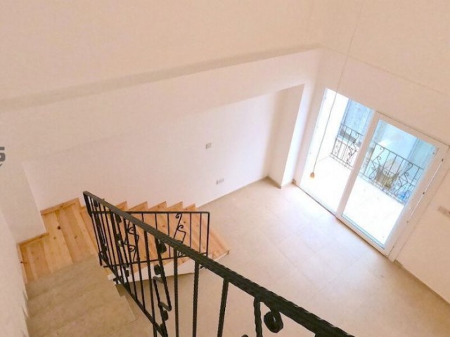 SA-335 Neue Maisonette-Penthouse-Wohnung in Alsancak