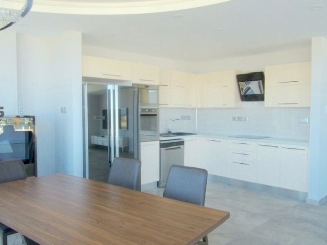 SA-353 Luxury apartments in the center of Kyrenia