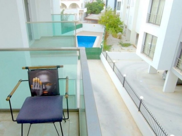 SA-295 Apartment in the very center of Girne