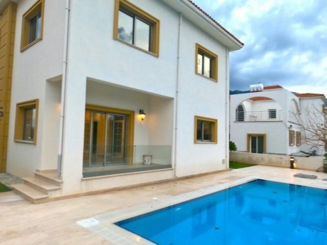 SV-362 Excellent villa in Alsancak