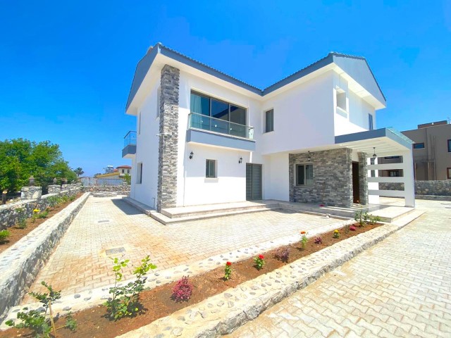 Uzun kiralama luxury villa 3+1 = Luxury Villa 3+1 for long-term rental ** 