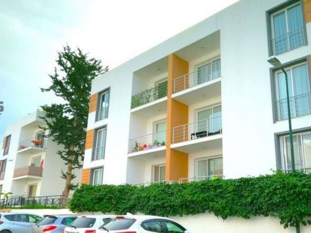 SA-2275 Wohnung in Alsancak in der Nähe der Schule