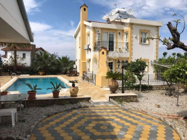 Villa Kaufen in Bellapais, Kyrenia