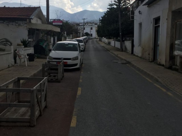 Einfamilienhaus Kaufen in Aşağı Girne, Kyrenia