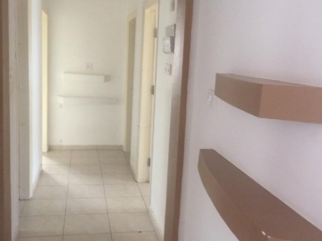 GİRNE MERKEZ DE SATILIK 3+1 DAİRE