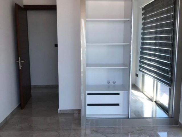 GİRNE NİN KALBİ MERKEZİN DE KİRALIK 2+1 ULTRA LÜX PENTHOUSE