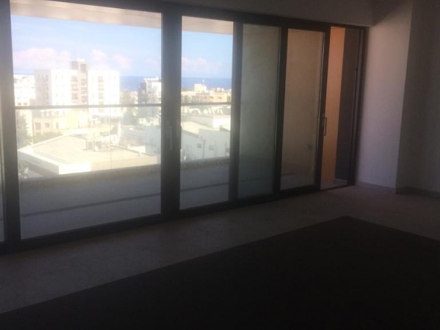 Büro Mieten in Girne Merkez, Kyrenia