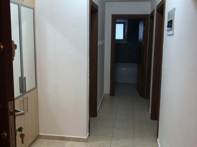 GİRNE MERKEZ DE KİRALIK 2+1 LÜX DAİRE