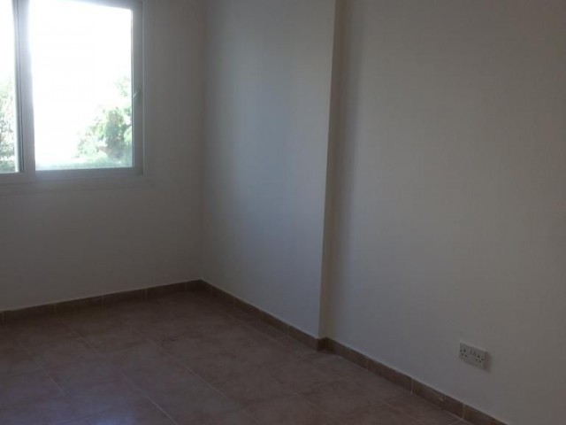 GİRNE MERKEZ DE SATILIK 2+1 DAİRE