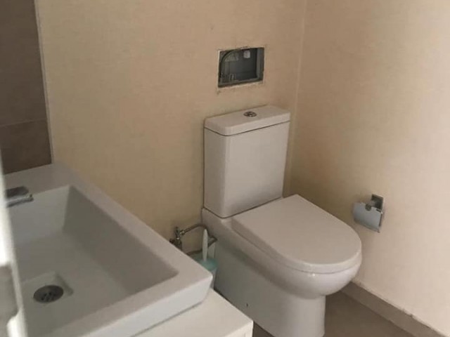 Girne  merkezde 2+1  residance  daire internet ve aidat dahıl