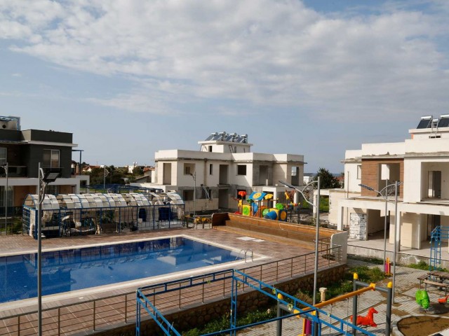 1-Schlafzimmer-Penthouse von 105 Metern in Karshiaka