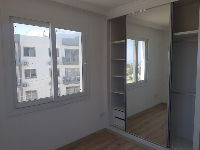 2+1 Wohnung in Alsancak zu verkaufen ** 