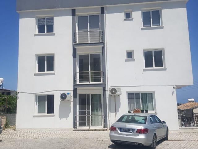 2+1 Wohnung in Alsancak zu verkaufen ** 