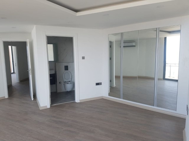 Luxus 3 + 1 Doublex Penthouse zur Miete im Zentrum von Kyrenia!!! ** 