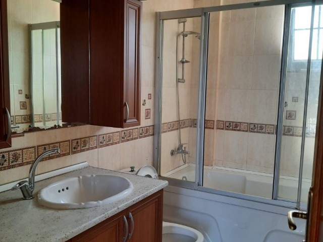 7-ROOM Villa for RENT in Edremit ** 