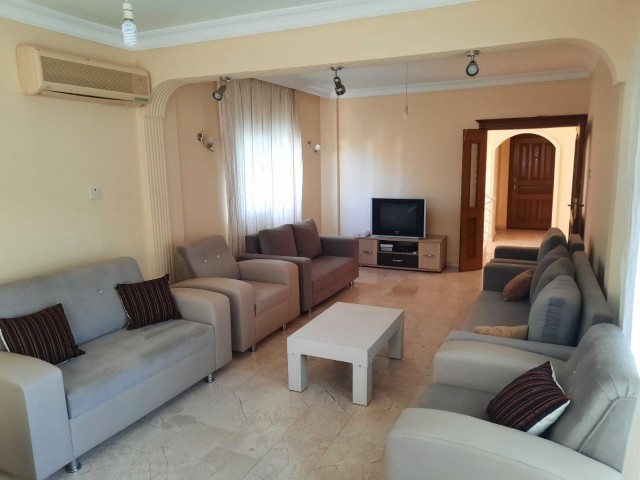 7-ROOM Villa for RENT in Edremit ** 