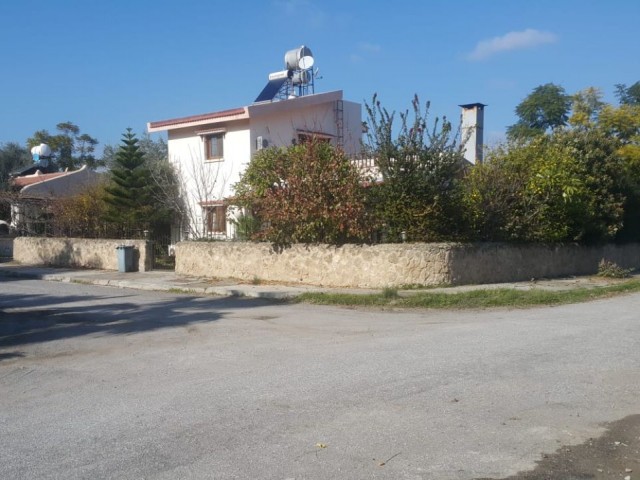 Kyrenia Ozankoyde 3+1 Villa with Pool, Garden FOR SALE ** 