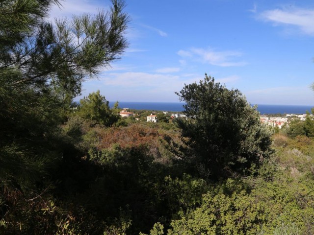 Residential Zoned Plot For Sale in Alsancak, Kyrenia