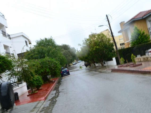 Eben Kaufen in Gönyeli, Nikosia