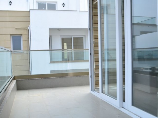 Girne merkez ( GLORIYA arkası) 2+1 daire, 90 m2