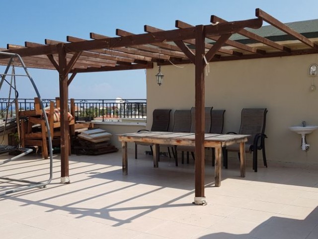 Girne Alsancak ( KAVANLAR siti) 3+1 daire tersaslı