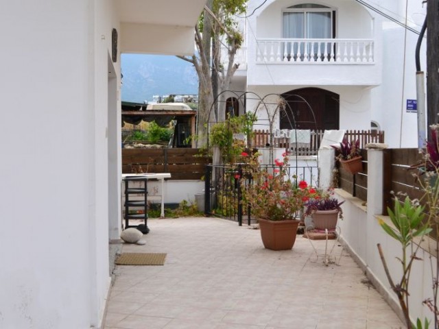 Detached House To Rent in Karaoğlanoğlu, Kyrenia