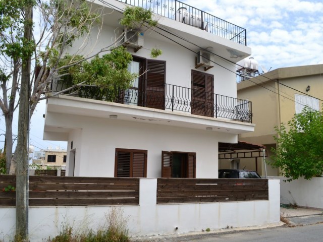 Detached House To Rent in Karaoğlanoğlu, Kyrenia