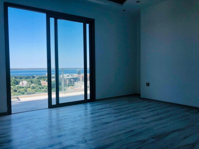 Girne merkez SATILIK YENİ LÜKS DUBLEKS 3+1 PENTHOUSE. MASRAFSIZ. KDV yok (NUSMAR bölgesi)