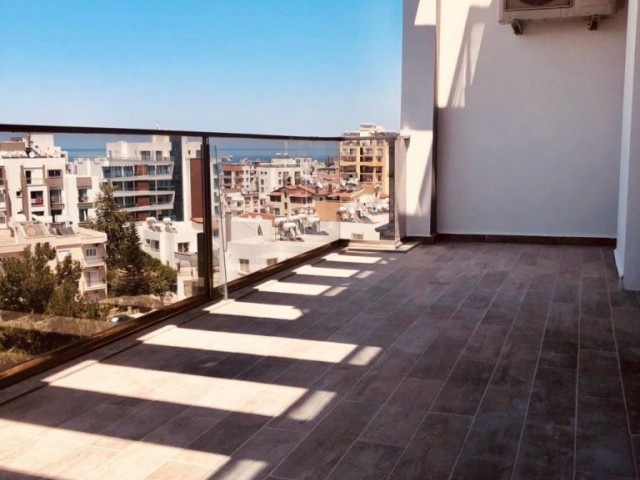 Girne merkez SATILIK YENİ LÜKS DUBLEKS 3+1 PENTHOUSE. MASRAFSIZ. KDV yok (NUSMAR bölgesi)