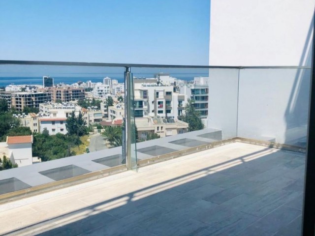 Girne merkez SATILIK YENİ LÜKS DUBLEKS 3+1 PENTHOUSE. MASRAFSIZ. KDV yok (NUSMAR bölgesi)