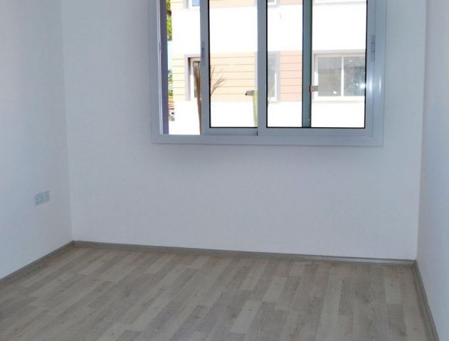 Flat To Rent in Alsancak, Kyrenia