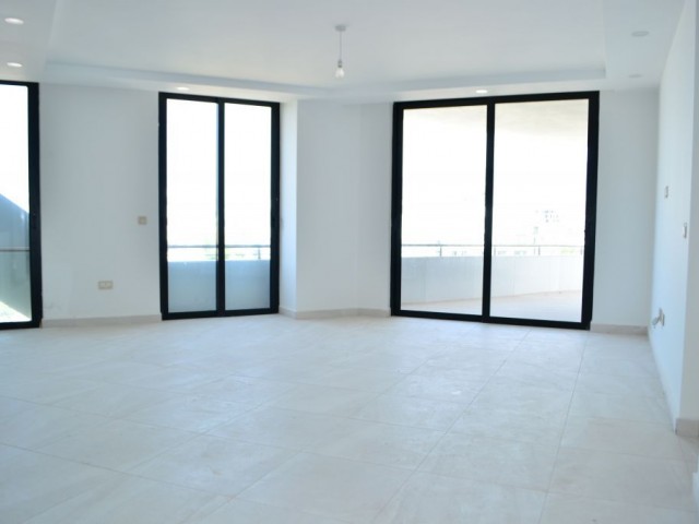 Flat To Rent in Girne Merkez, Kyrenia