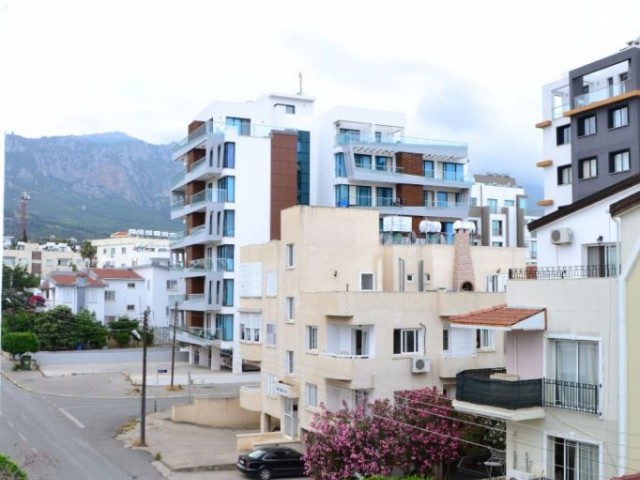 Flat To Rent in Girne Merkez, Kyrenia