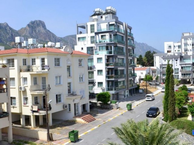 Girne merkez (yukarı Girne) KIRALIK 2+1 daire, 110 m2