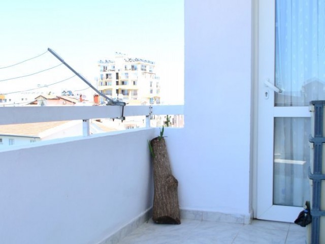 Flat To Rent in Girne Merkez, Kyrenia