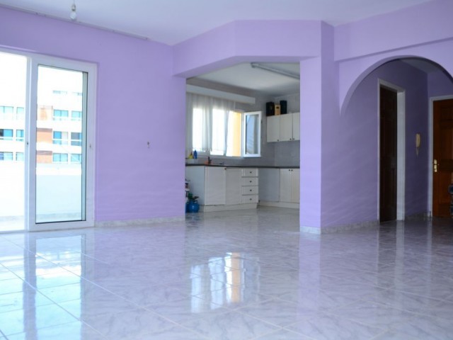 Flat To Rent in Girne Merkez, Kyrenia