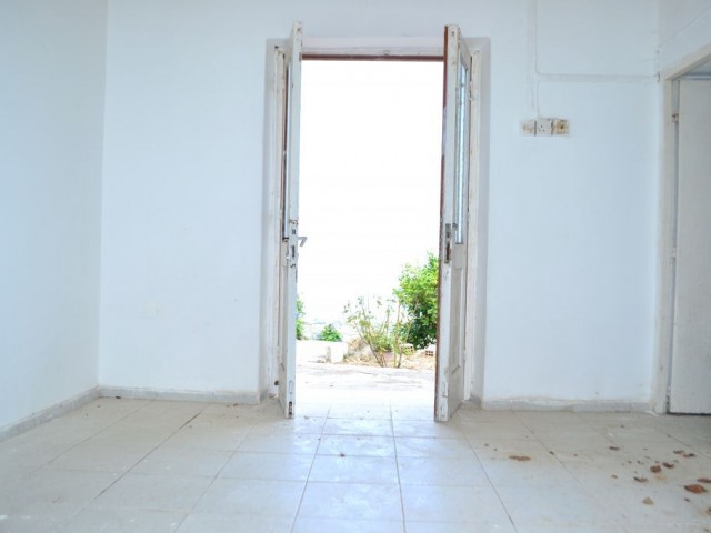 Detached House For Sale in Lapta, Kyrenia