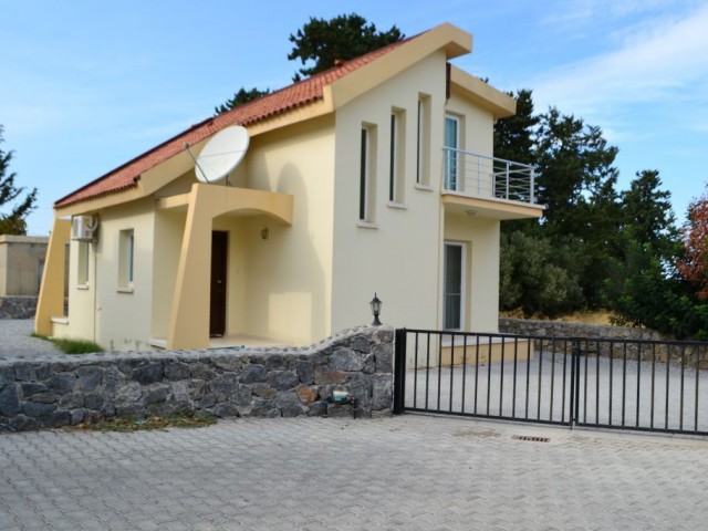 Girne Karşiyaka 3+1 villa