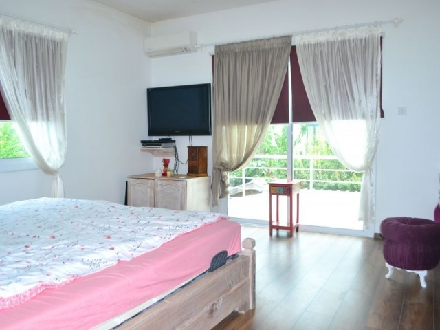 Semi Detached To Rent in Karaoğlanoğlu, Kyrenia