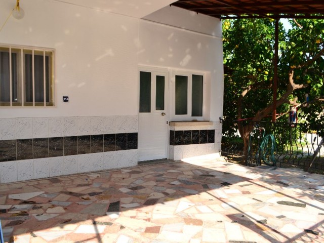 Detached House To Rent in Karaoğlanoğlu, Kyrenia